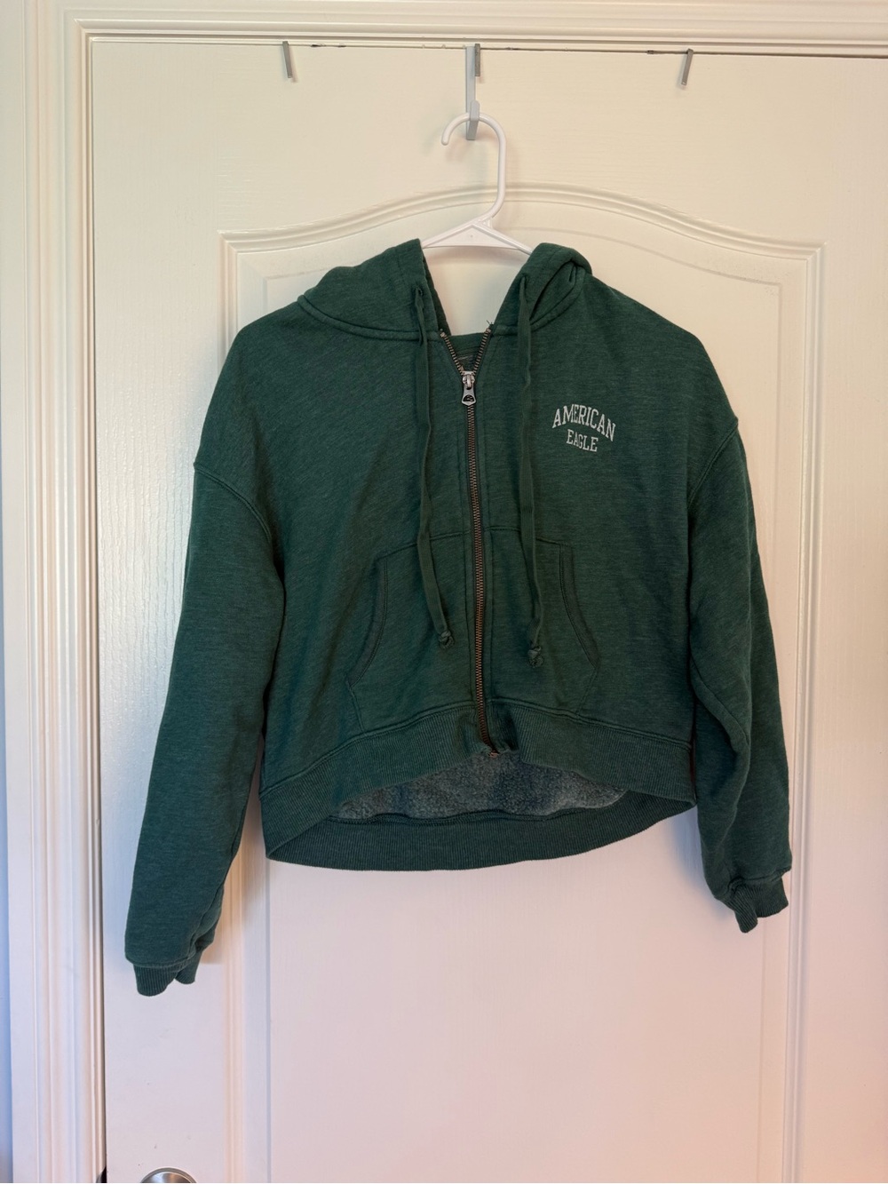 American Eagle Outfitters Forest Green Cropped Zip Hoodie